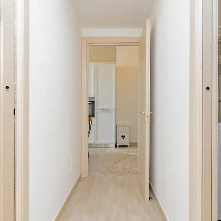 2 Bedroom Apartment - Buzzi Hospital, Sempione, Mico, 100Mt Metrom5 Milan Exterior photo